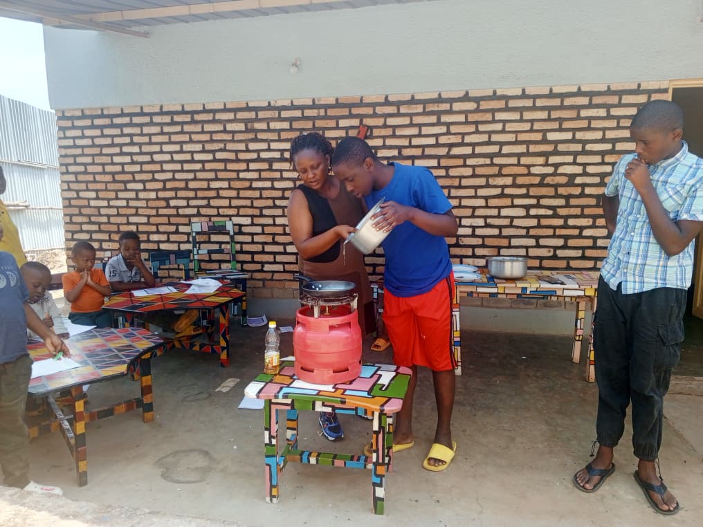 Children learning to cook