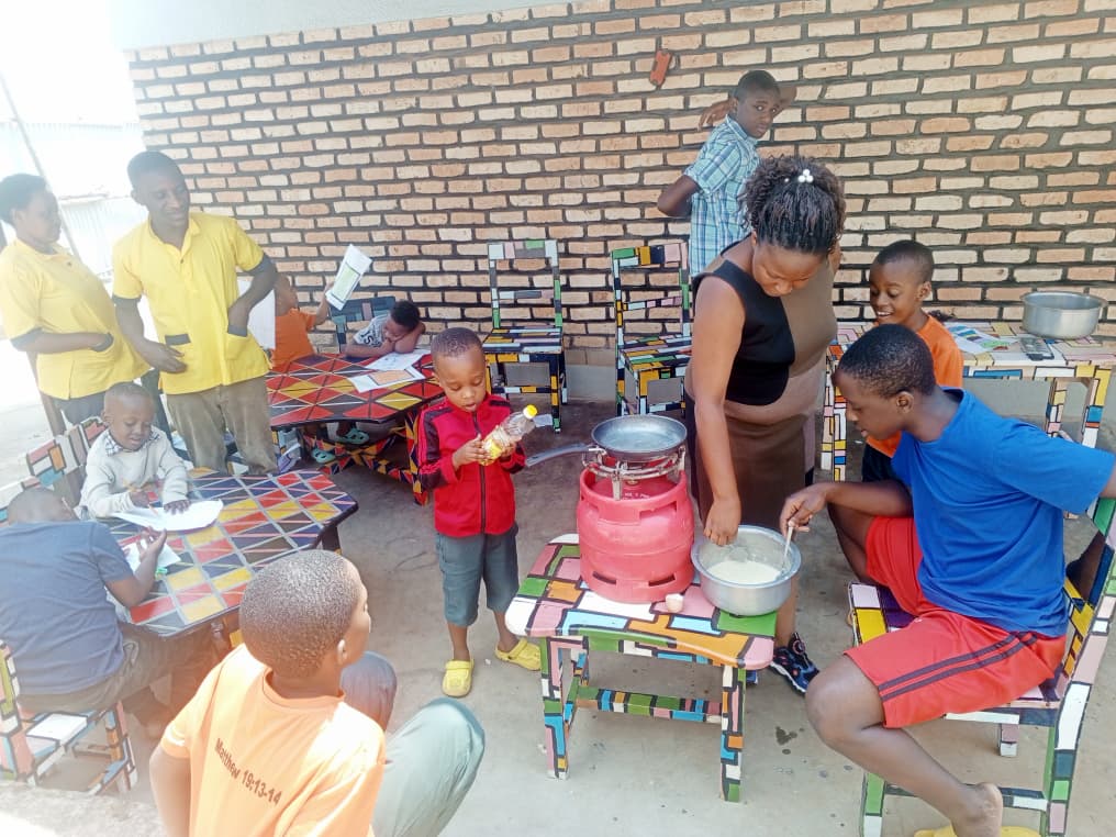 Children learning kitchen safety